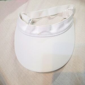 LULULEMON hat in white